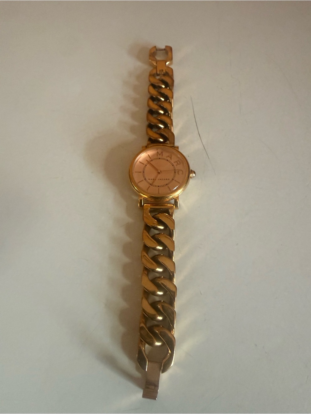 Women’s Marc Jacobs Rose Gold Tone Chain Link Bracelet Watch.